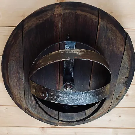 בקתה Wooden With Jacuzzi *