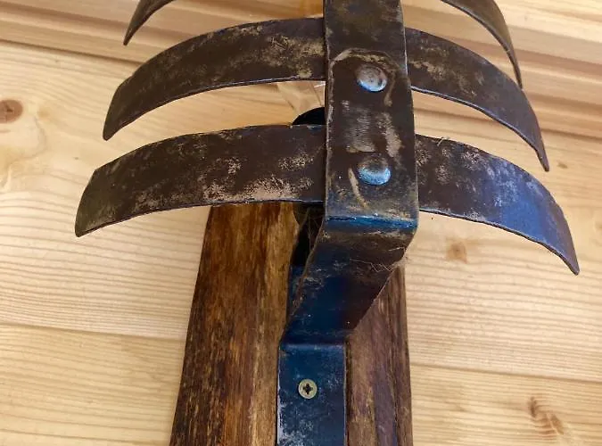 Wooden With Jacuzzi Chalet *